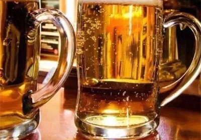 啤酒和白酒哪個(gè)對身體危害大？